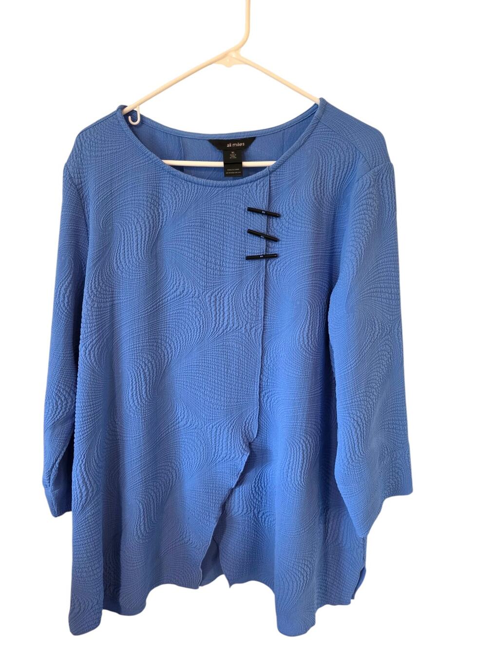 Ali Miles Womens Textured Blue Asymmetric Button Detail Top Size XL